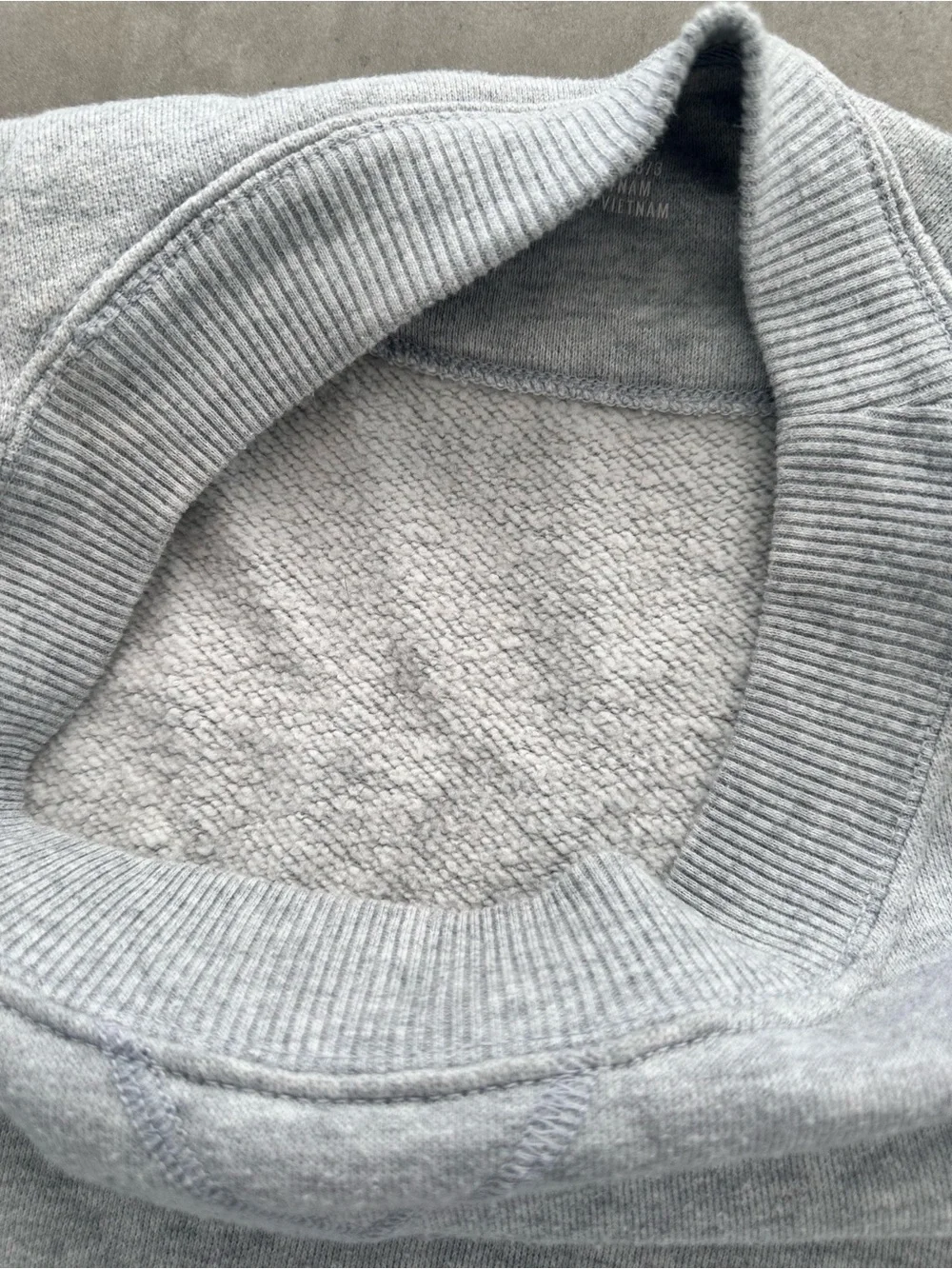 Aeire Gray Crewneck Sweater Relaxed Fit Lightweight Knit Pullover Side Slits Med - Picture 13 of 16